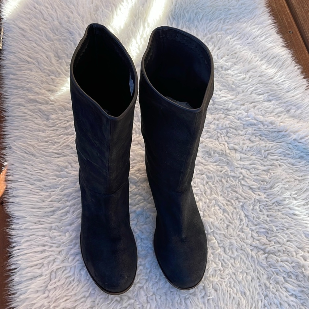 Ugg Cary suede nubuck boots black. New without box. Size 7